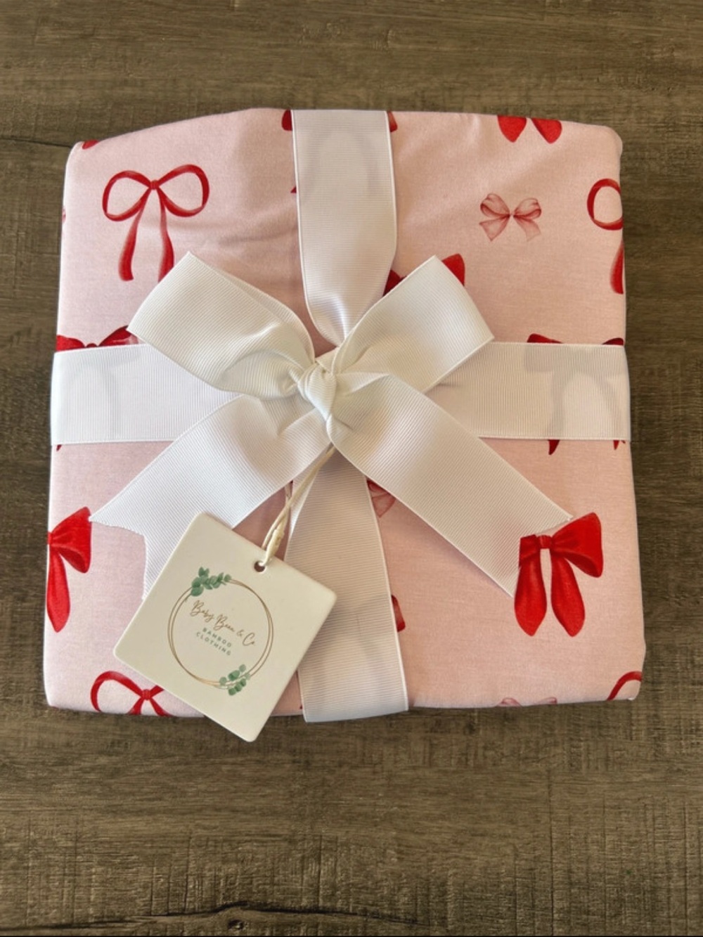 50x50 Bamboo Blanket Crimson Bows